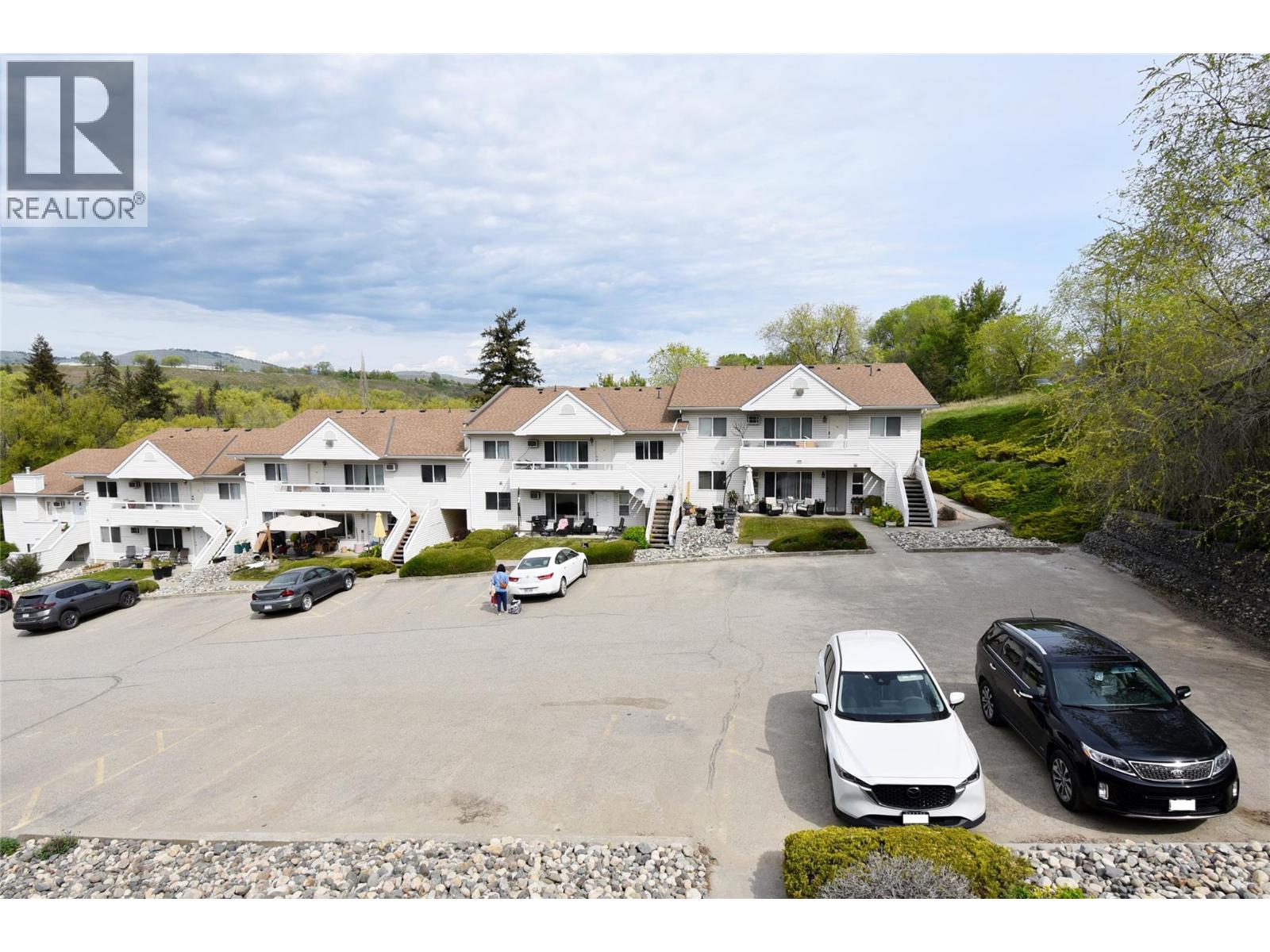 #210 505 Browne Road - 15