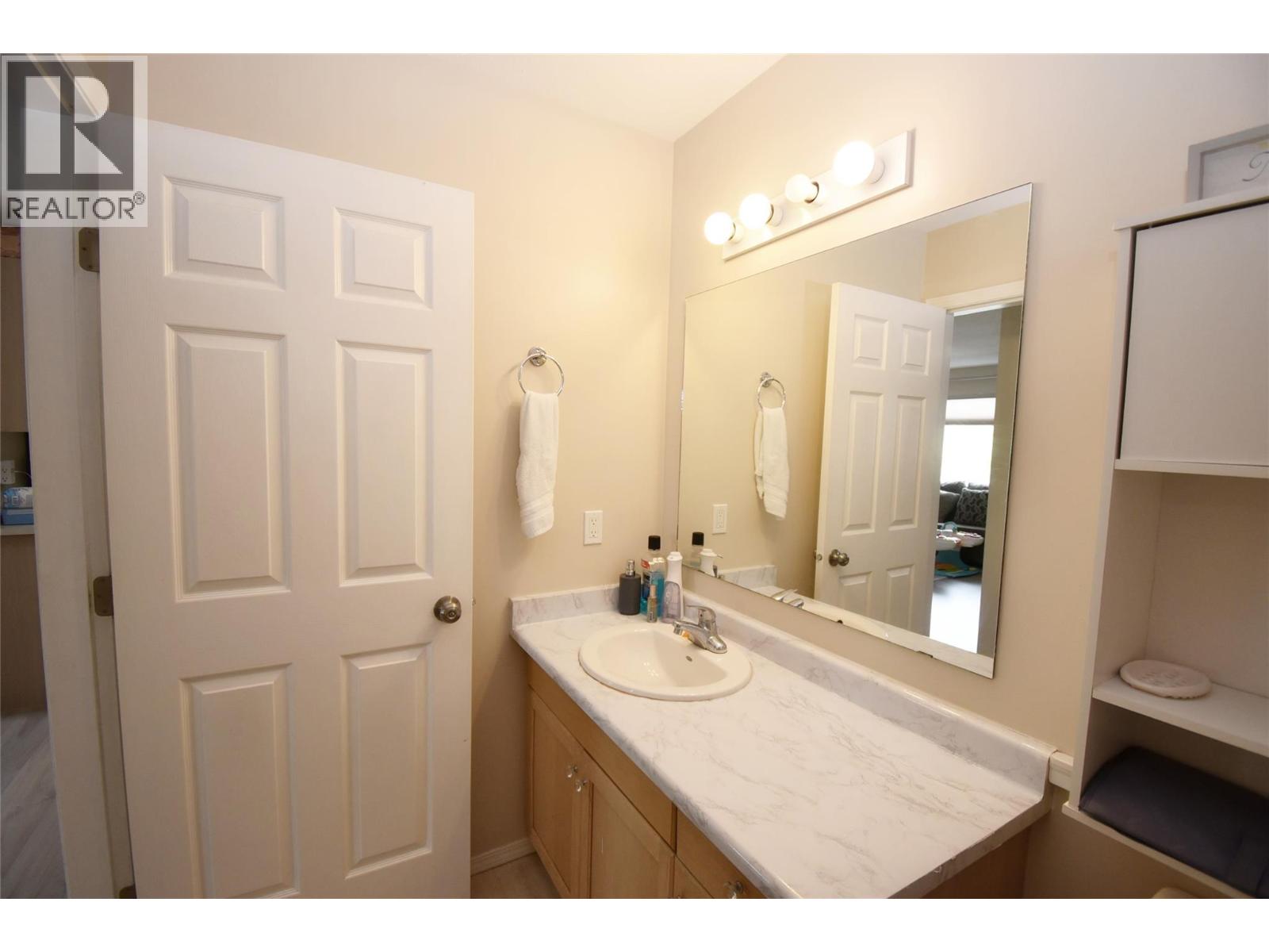 #210 505 Browne Road - 38