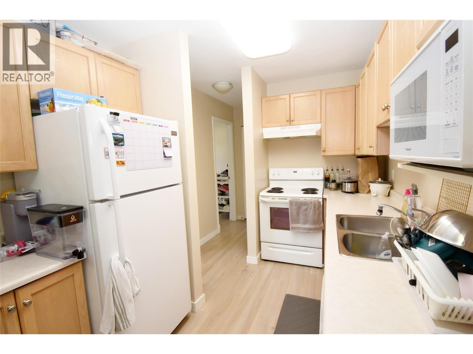 #210 505 Browne Road - 24