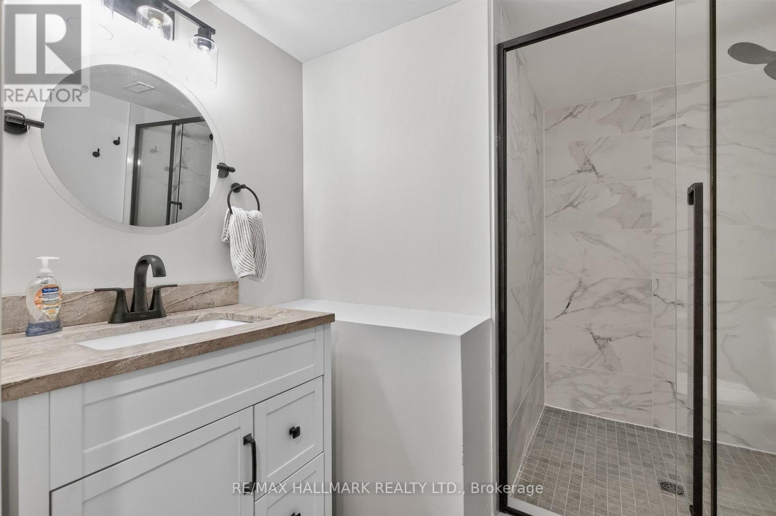12 KAREN ANN CRESCENT - Image 37