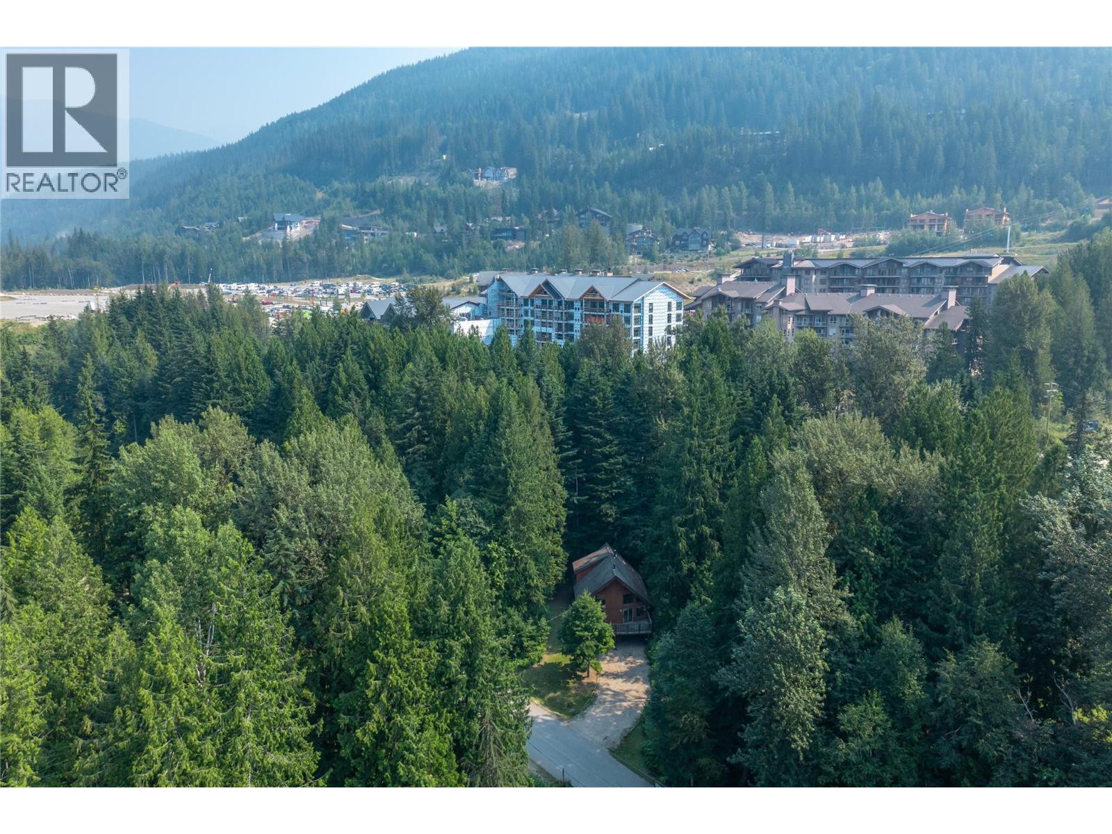 3014 Mcinnes Road, Revelstoke