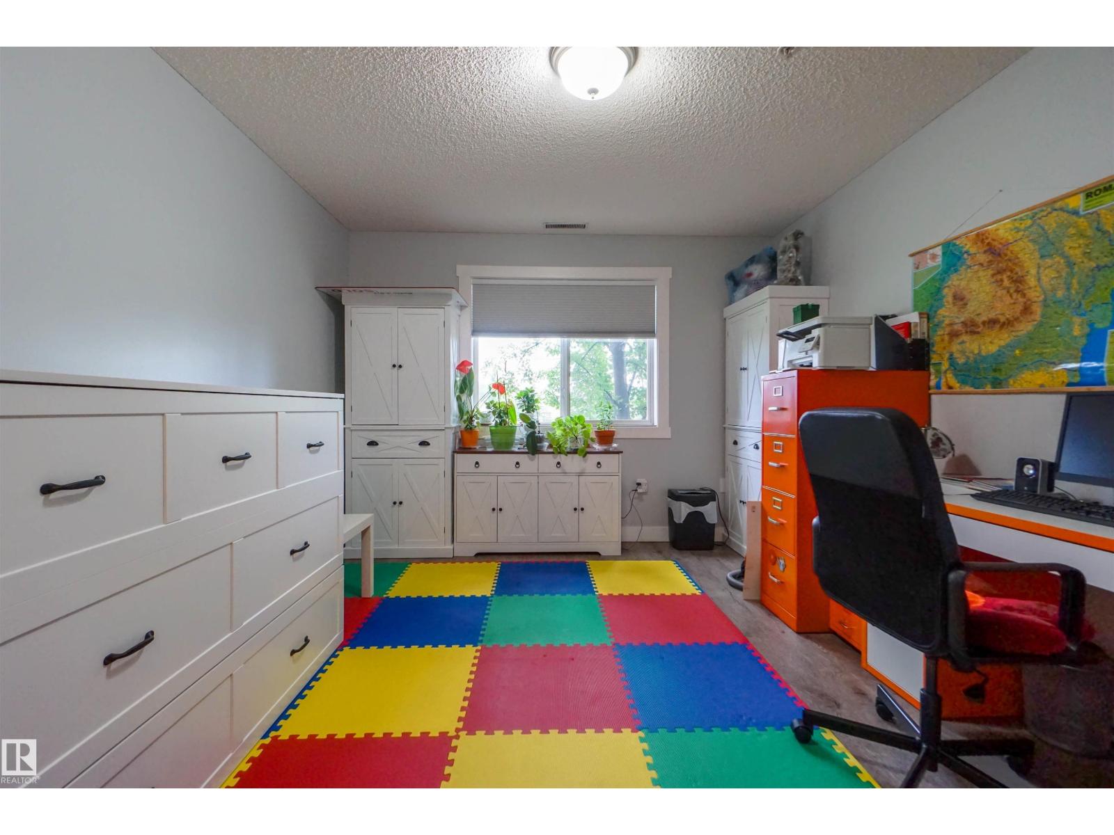 #128 279 SUDER GREENS DR NW - 12