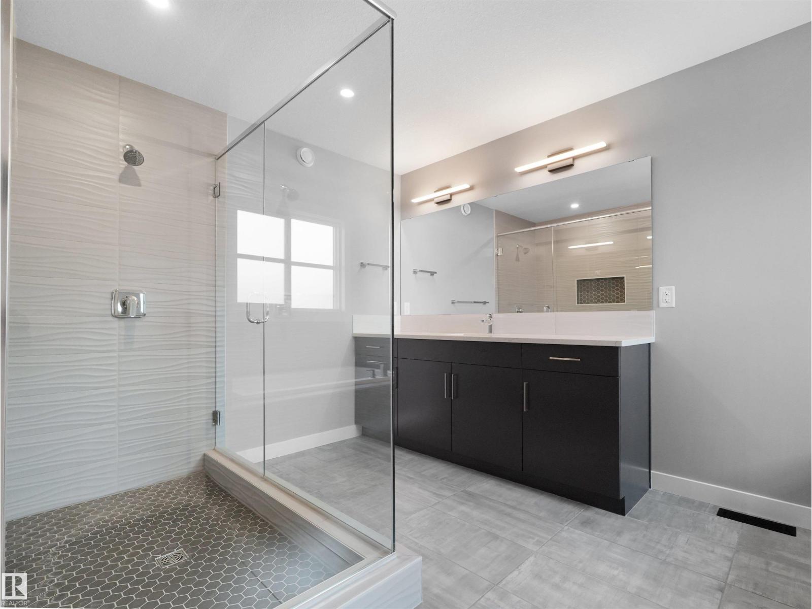 20715 27 AV NW - 37