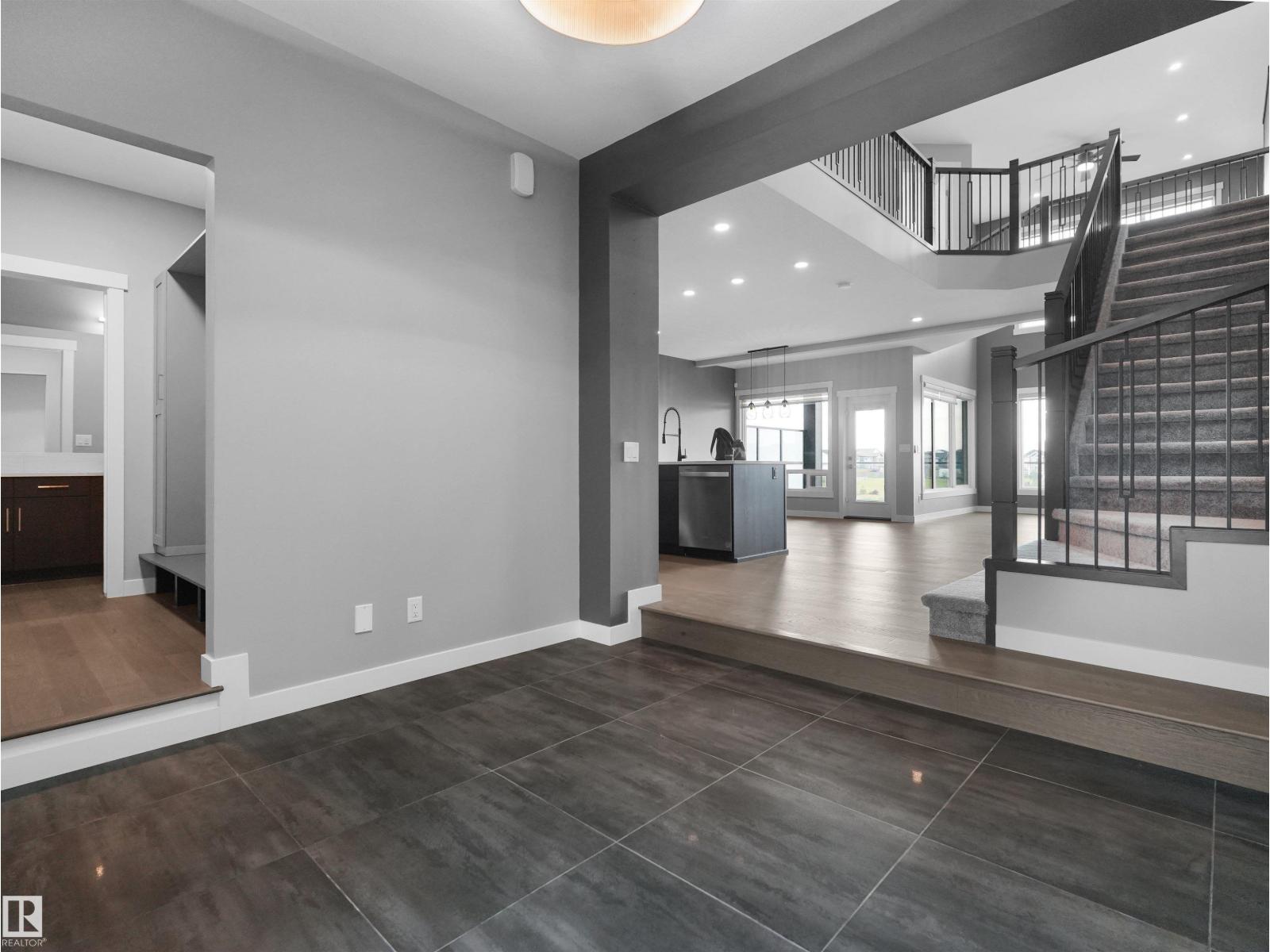 20715 27 Avenue NW - Photo 6