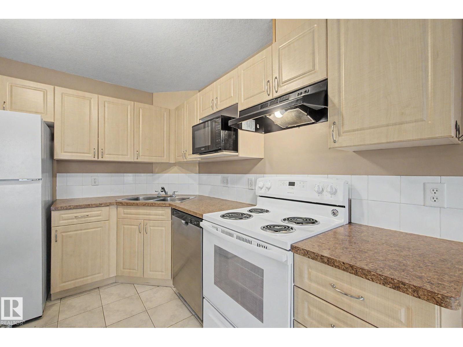323 240 SPRUCE RIDGE Road - Photo 8