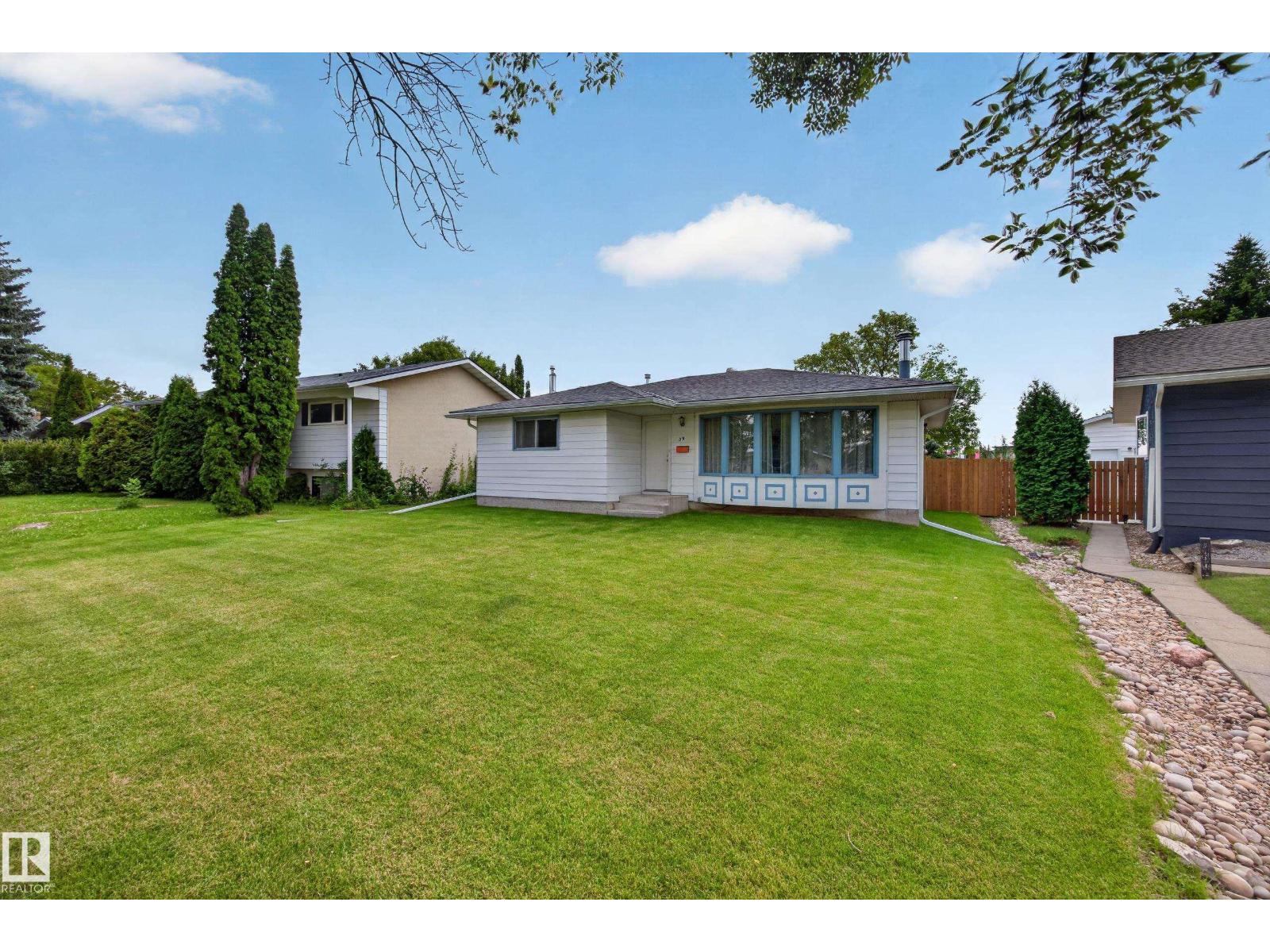 39 APACHE Crescent