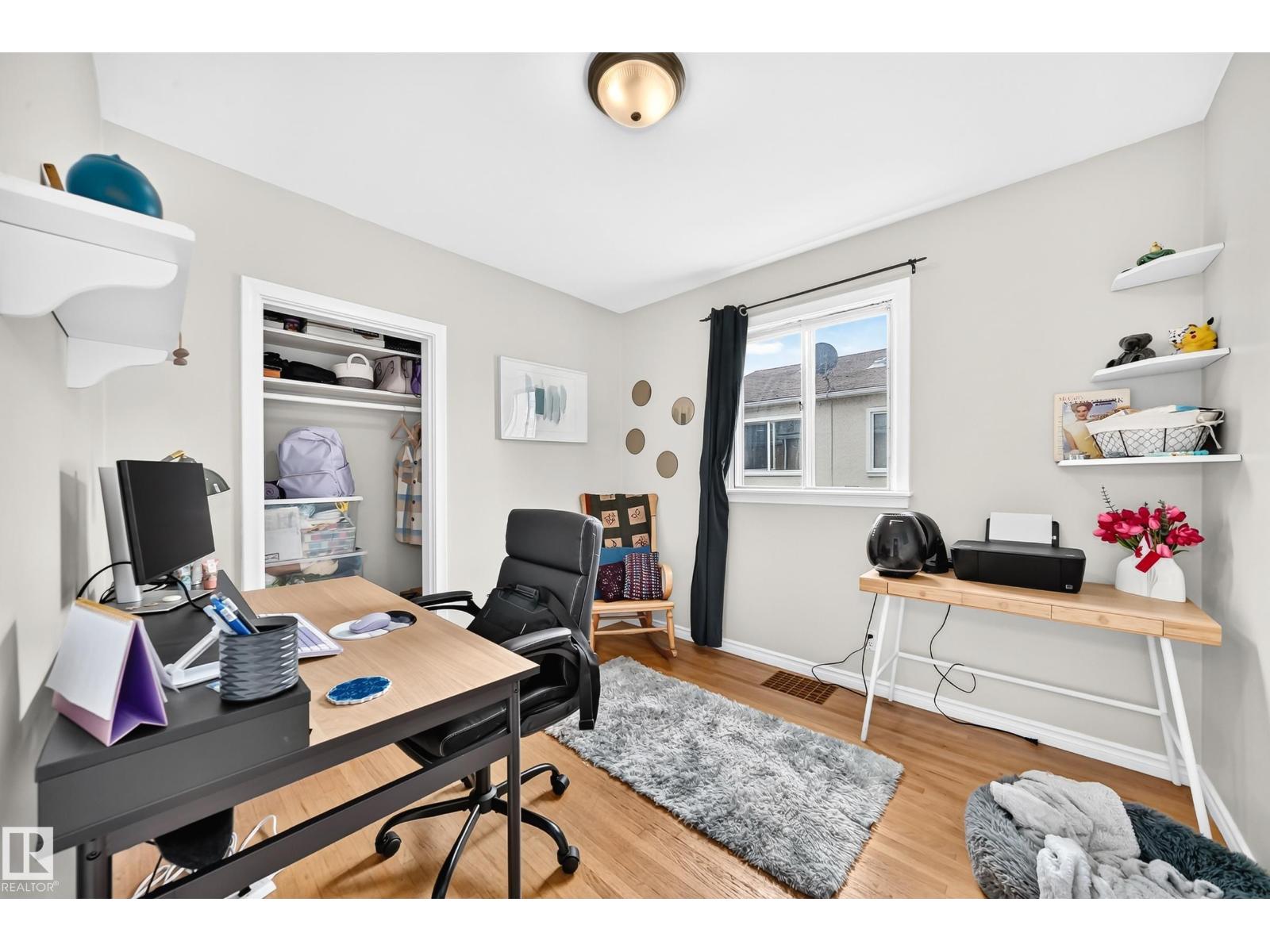 12405 126 Street NW - Photo 15