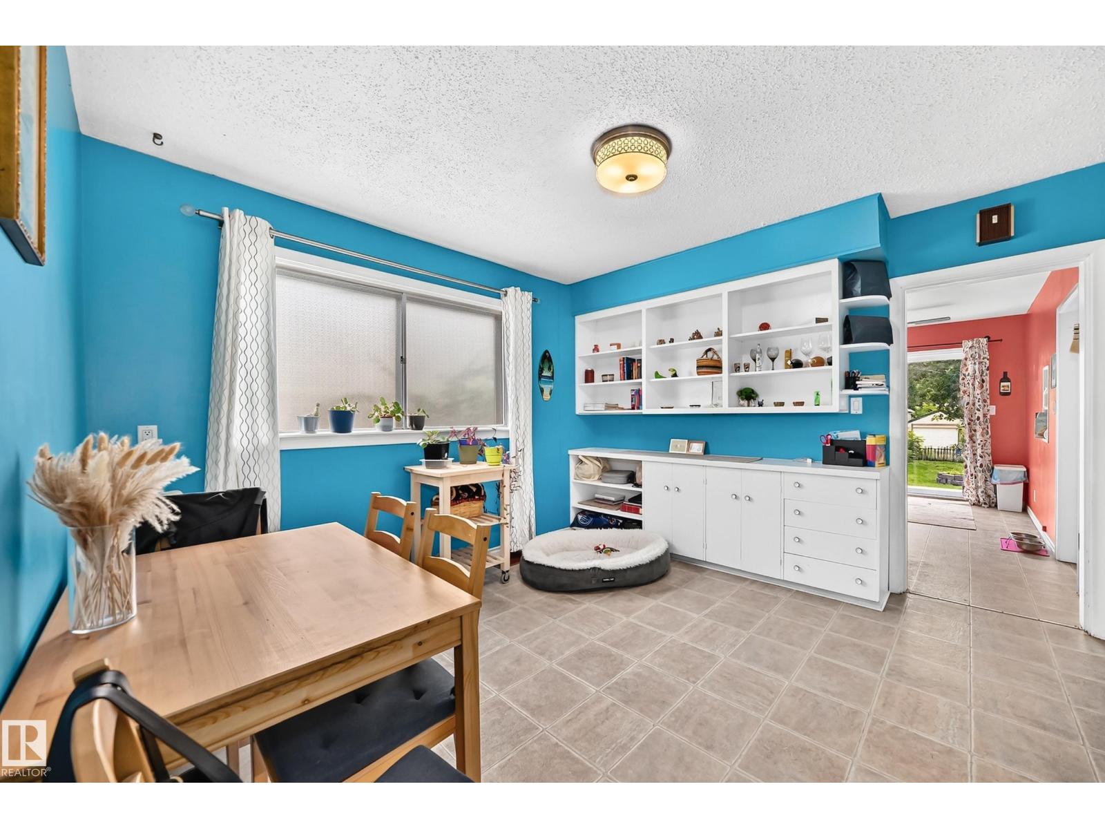 12405 126 Street NW - Photo 7