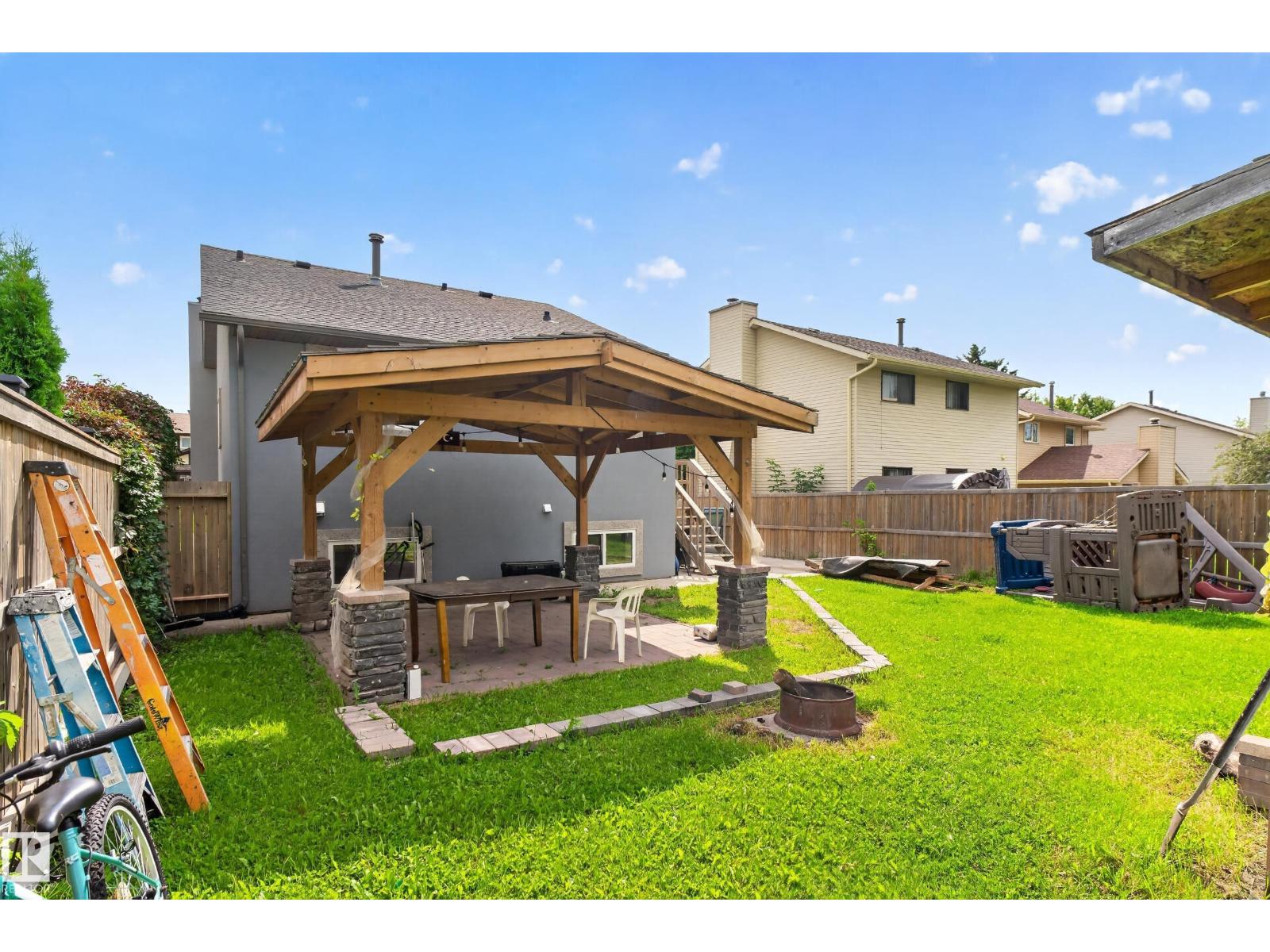 4628 37 Avenue NW - Photo 37