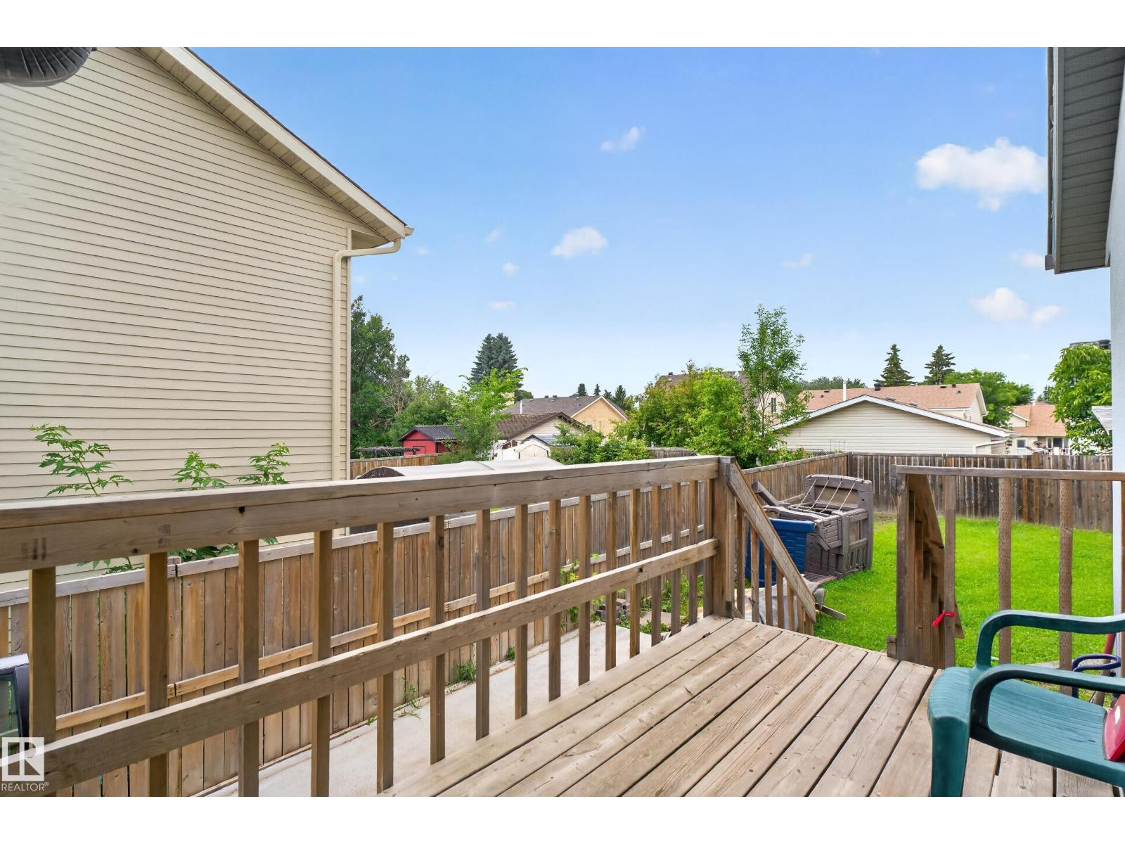 4628 37 Avenue NW - Photo 26
