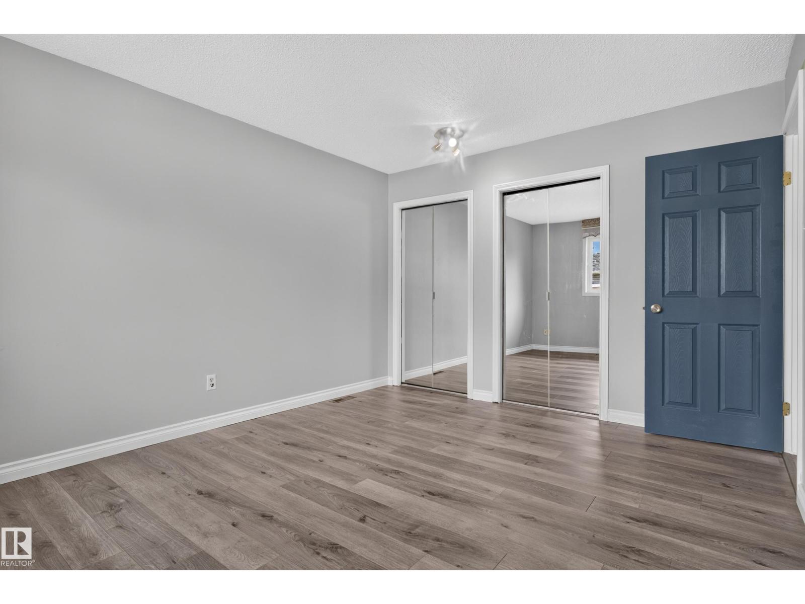 4628 37 Avenue NW - Photo 24