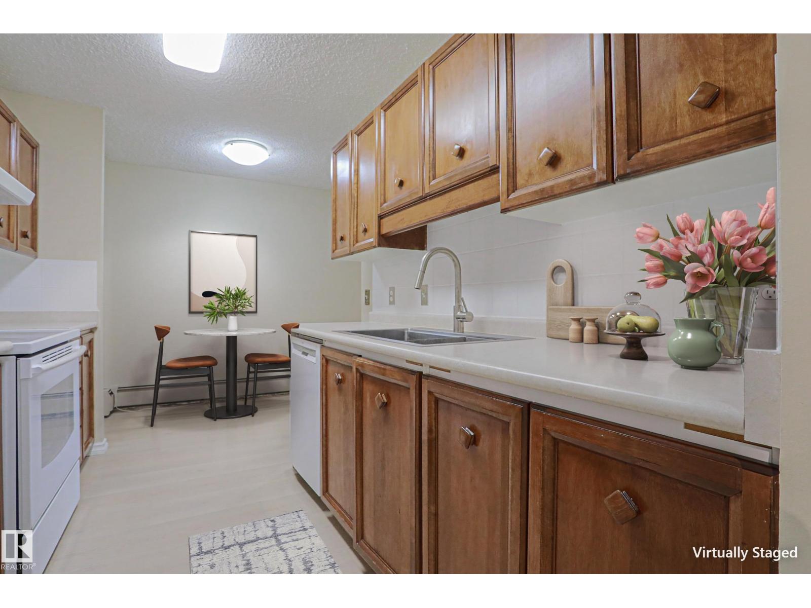 102 8220 JASPER Avenue NW - Photo 8