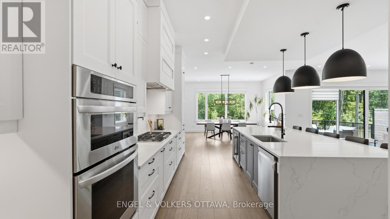 7 Bed, 4 Bath House for Sale in Ottawa – 517-517B SHOREWAY DRIVE, Ottawa – MLS# X13675540 - Image 10