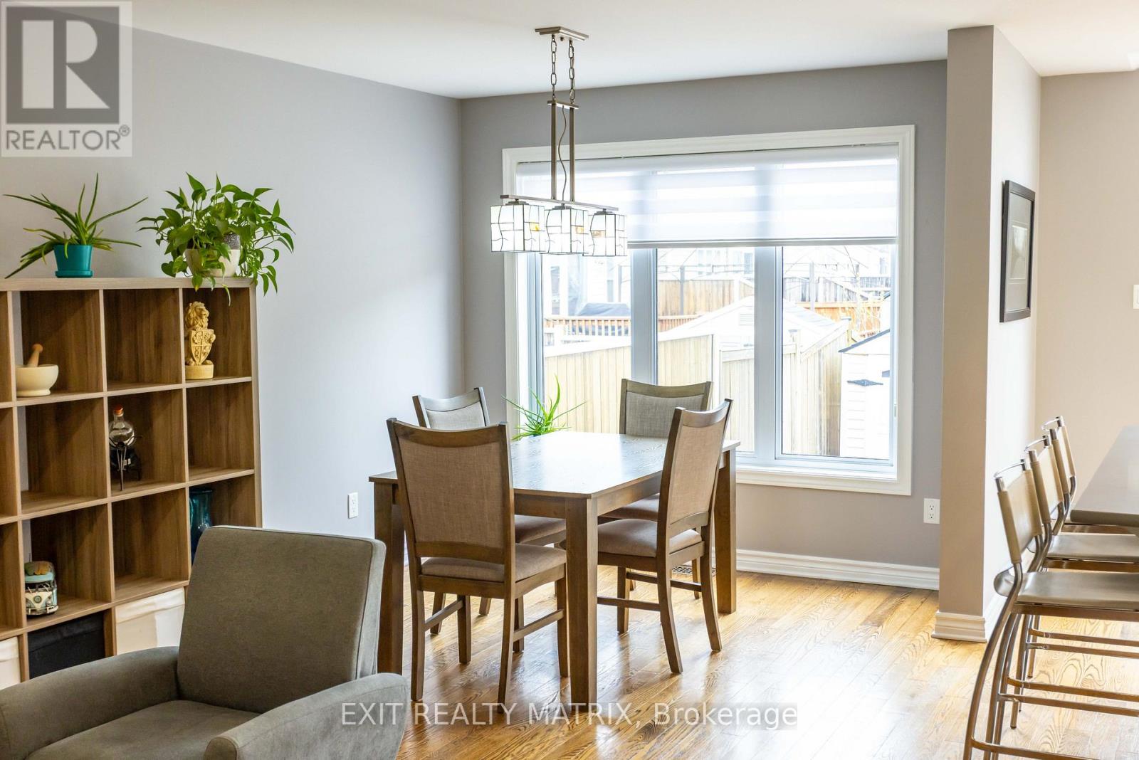 3 Bed, 3 Bath House for Sale in Ottawa – 195 TAPLEY PLACE, Ottawa – MLS# X13675644 - Image 12