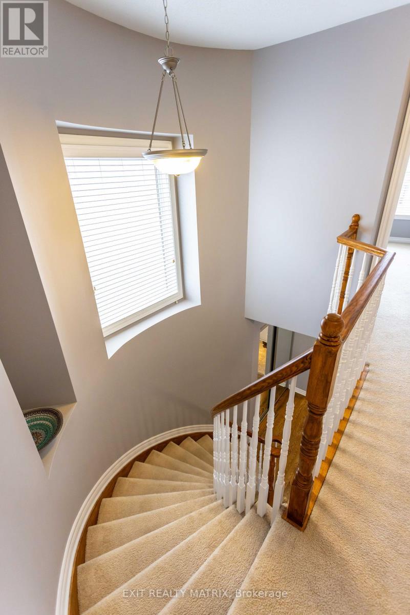3 Bed, 3 Bath House for Sale in Ottawa – 195 TAPLEY PLACE, Ottawa – MLS# X13675644 - Image 20