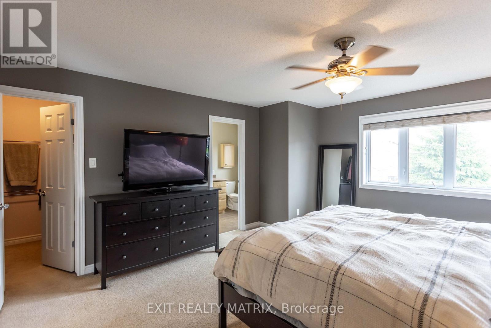 3 Bed, 3 Bath House for Sale in Ottawa – 195 TAPLEY PLACE, Ottawa – MLS# X13675644 - Image 22