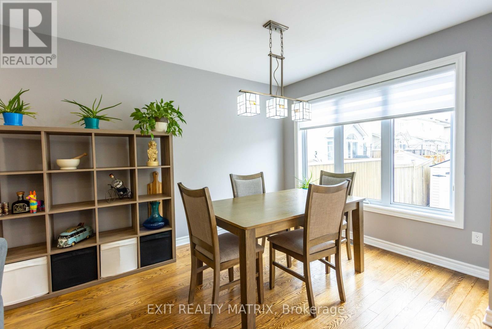 3 Bed, 3 Bath House for Sale in Ottawa – 195 TAPLEY PLACE, Ottawa – MLS# X13675644 - Image 9