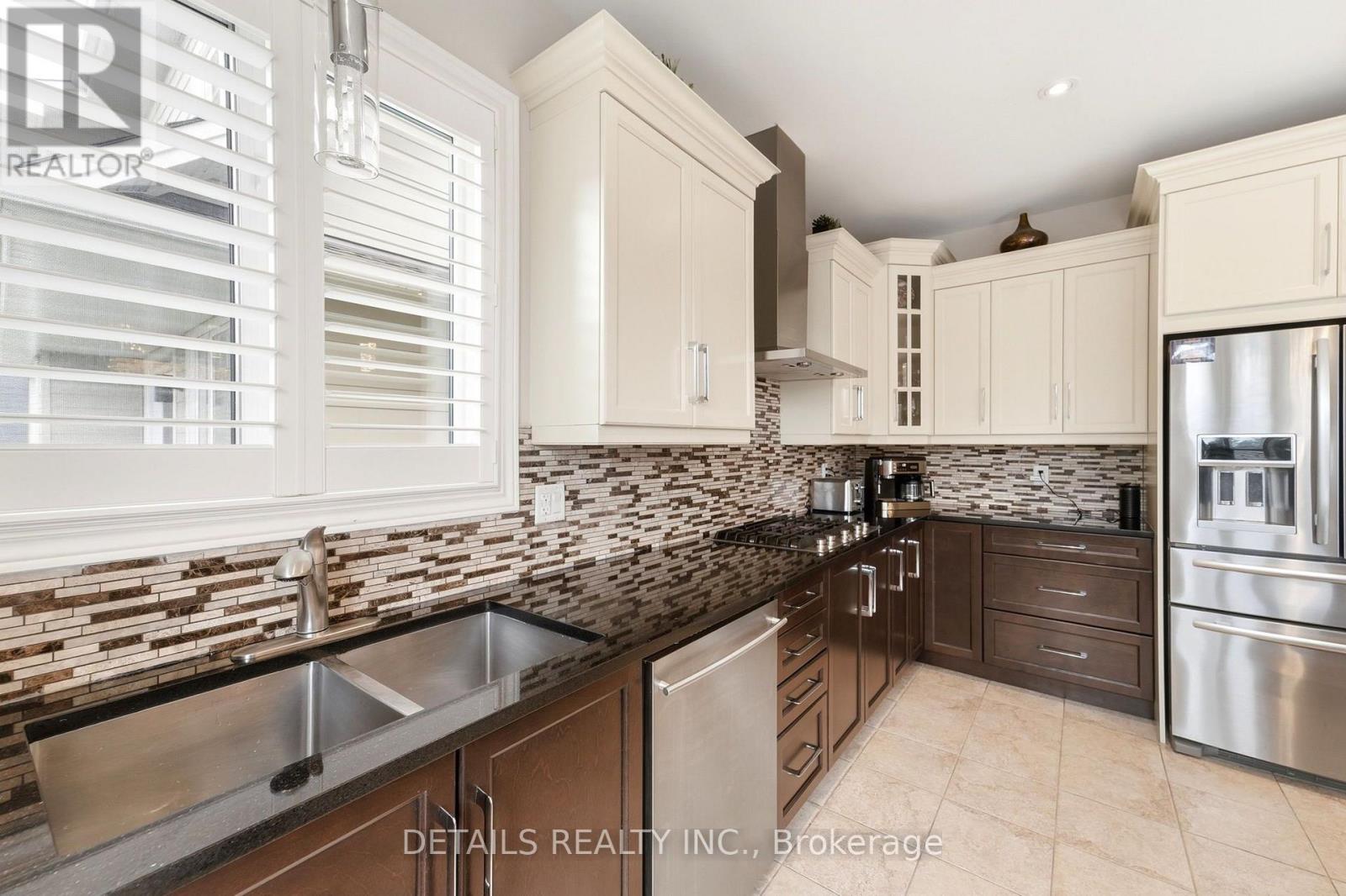 5 Bed, 5 Bath House for Sale in Ottawa – 293 HUNTSVILLE DRIVE, Ottawa – MLS# X13675814 - Image 15