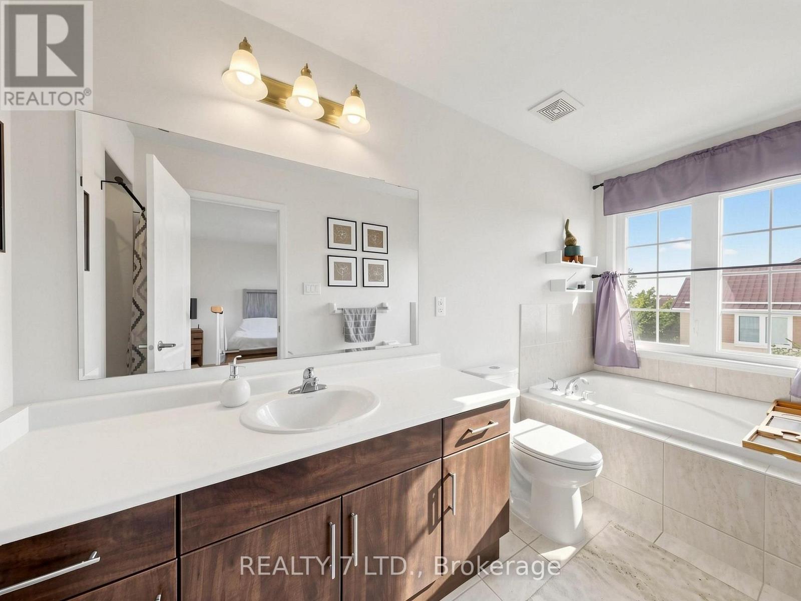 330 CHERYL MEWS BOULEVARD - Image 25