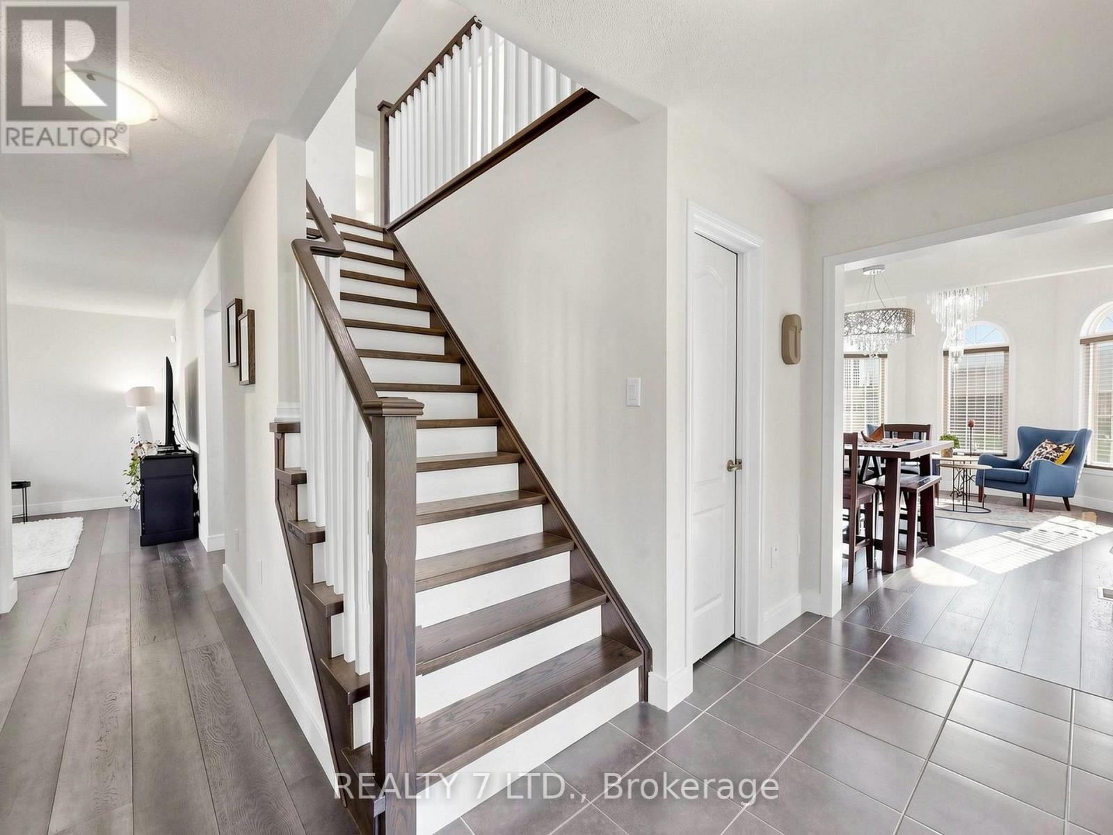 330 CHERYL MEWS BOULEVARD - 7