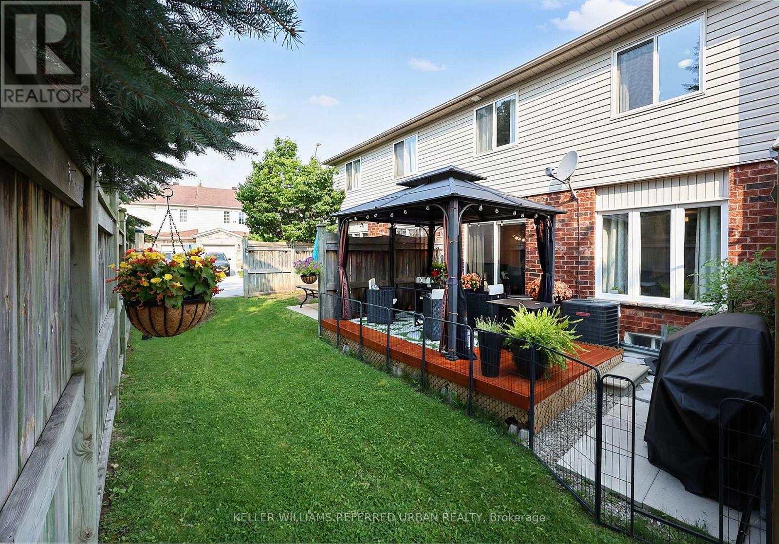 #23 430 MAPLEVIEW DRIVE E - 36