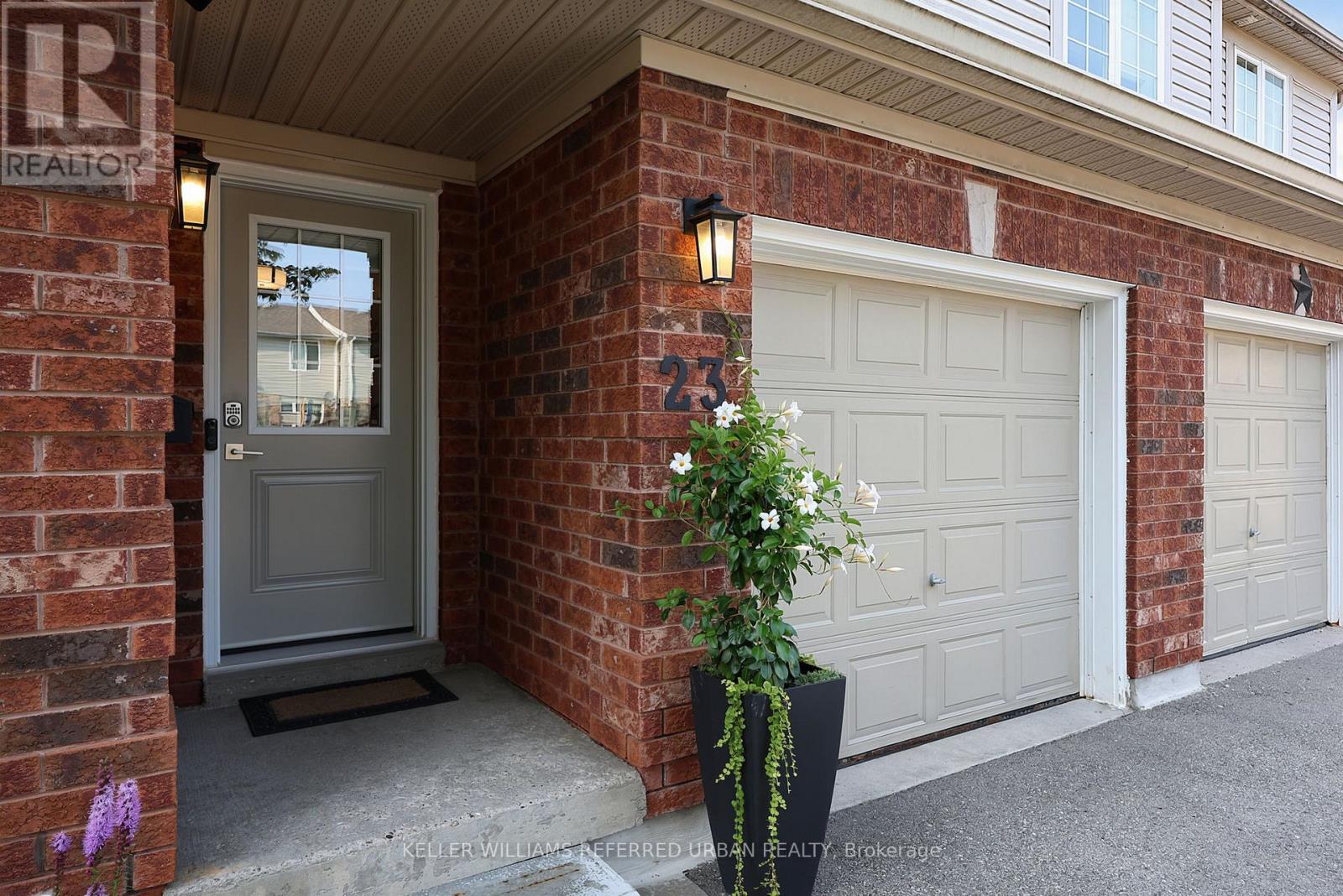 #23 430 MAPLEVIEW DRIVE E - 4