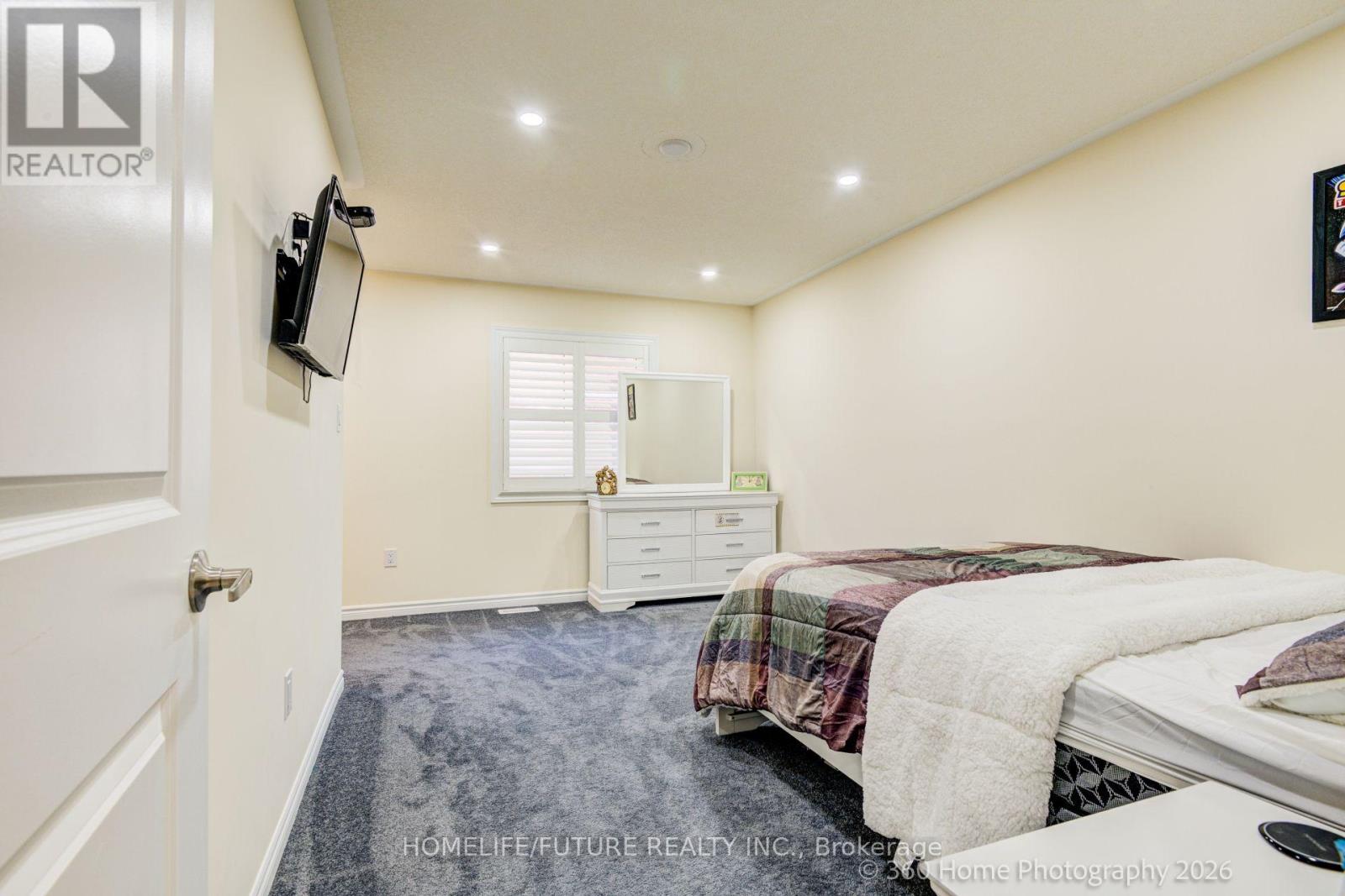 42 SAMUEL CRESCENT - Image 21