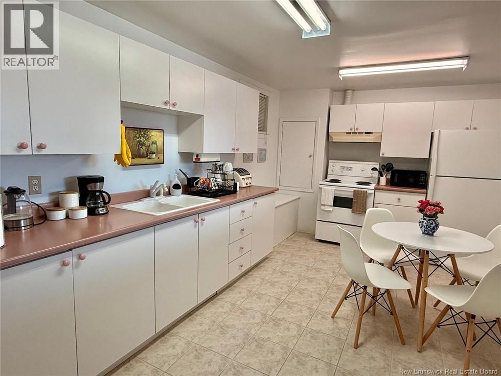 1071 Smythe Street - 15