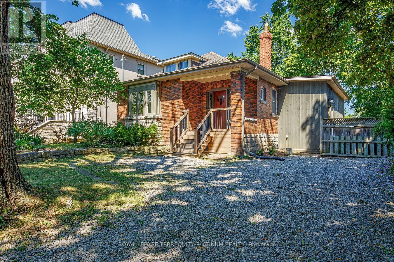 204 ELLERSLIE AVENUE - 46
