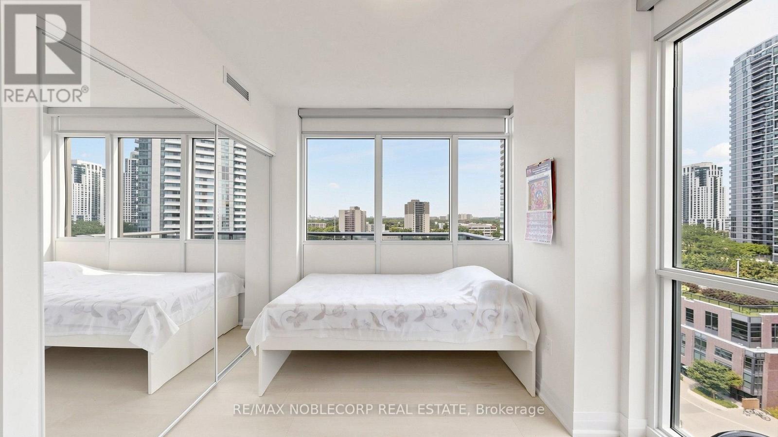 #1005 10 GIBBS ROAD - Image 25