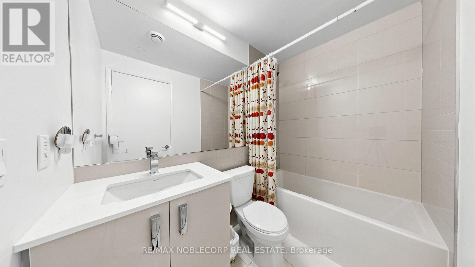 #1005 10 GIBBS ROAD - Image 28