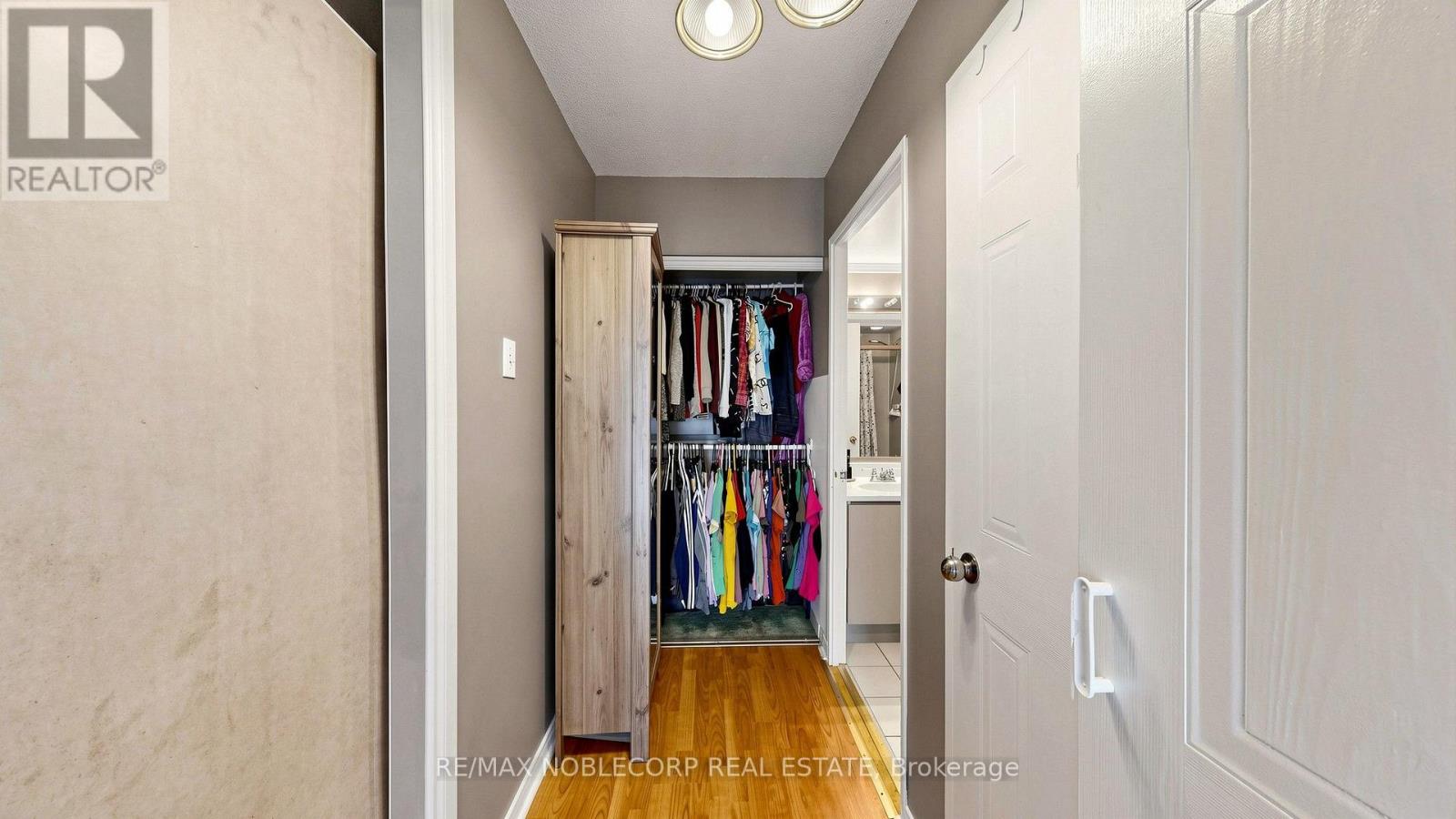 #804 2901 KIPLING AVENUE - 32