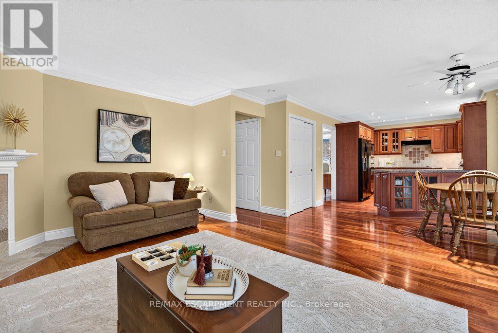 1152 LOCKHART ROAD - 20