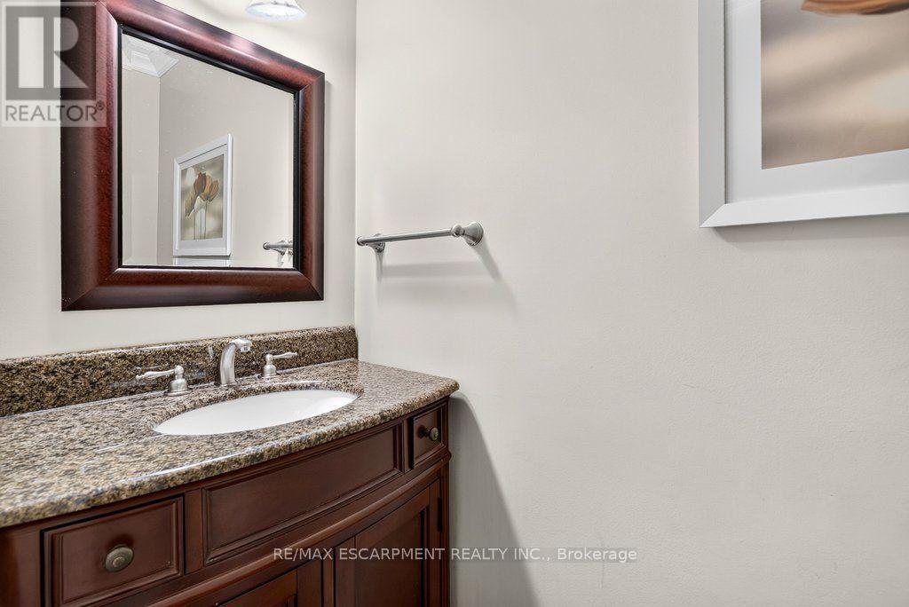 1152 LOCKHART ROAD - 22