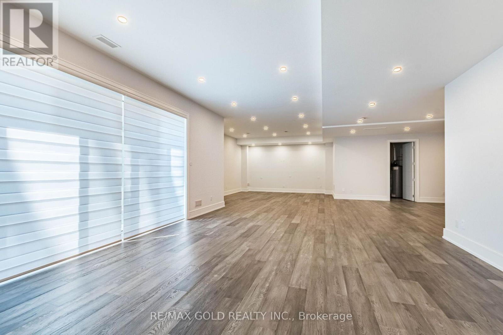 550 VANESSA CRESCENT - Image 35