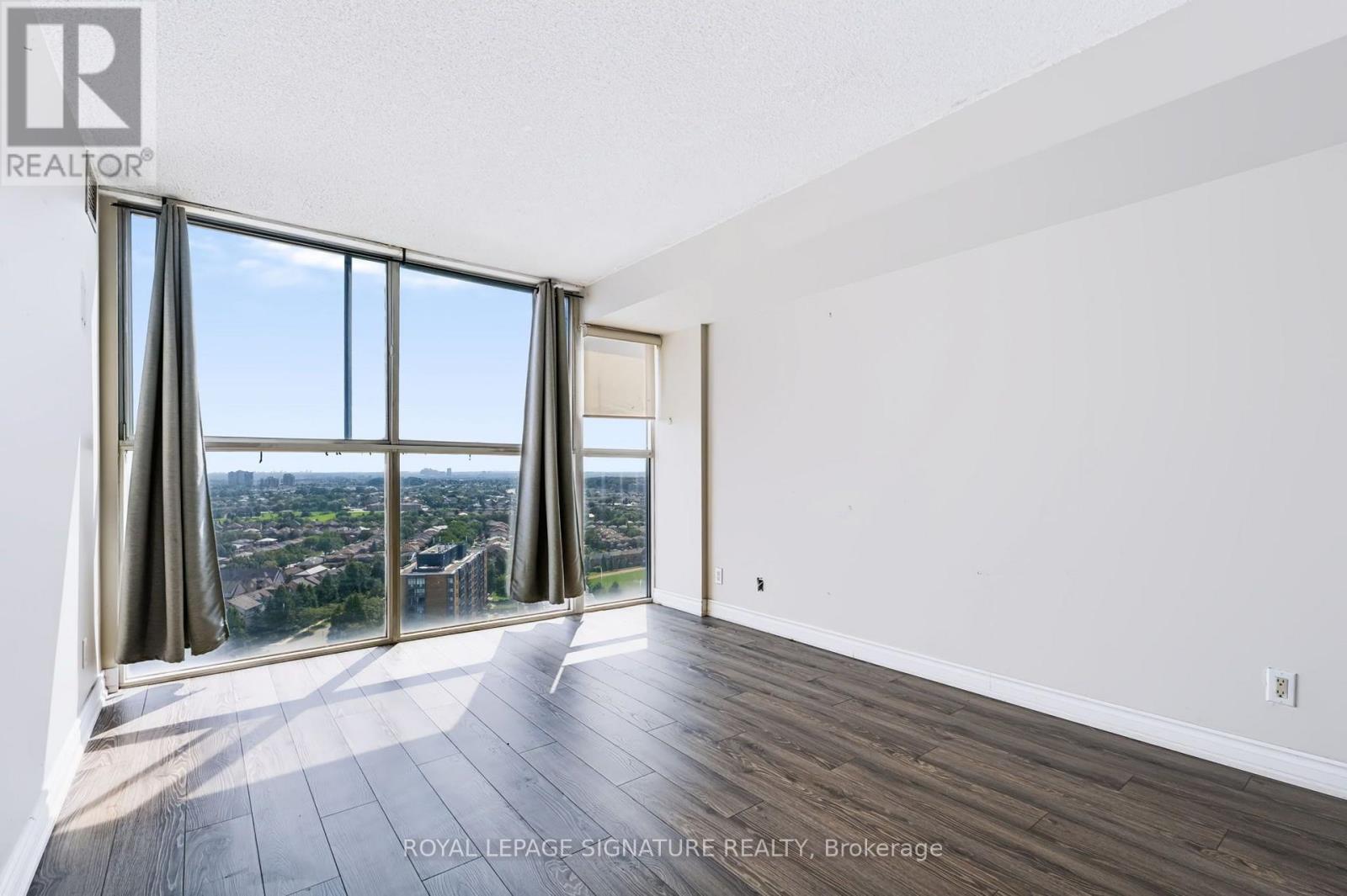 #2117 35 TRAILWOOD DRIVE - 11