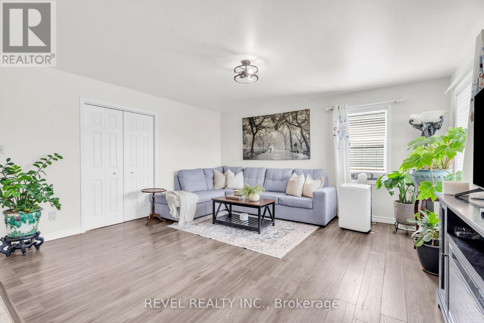 37 WILSON CRESCENT - Image 17