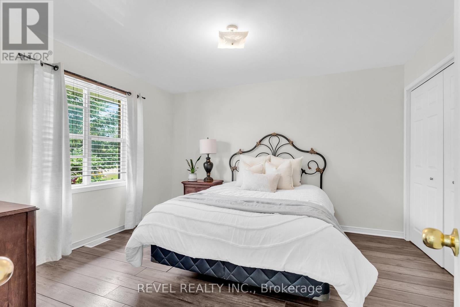 37 WILSON CRESCENT - Image 22
