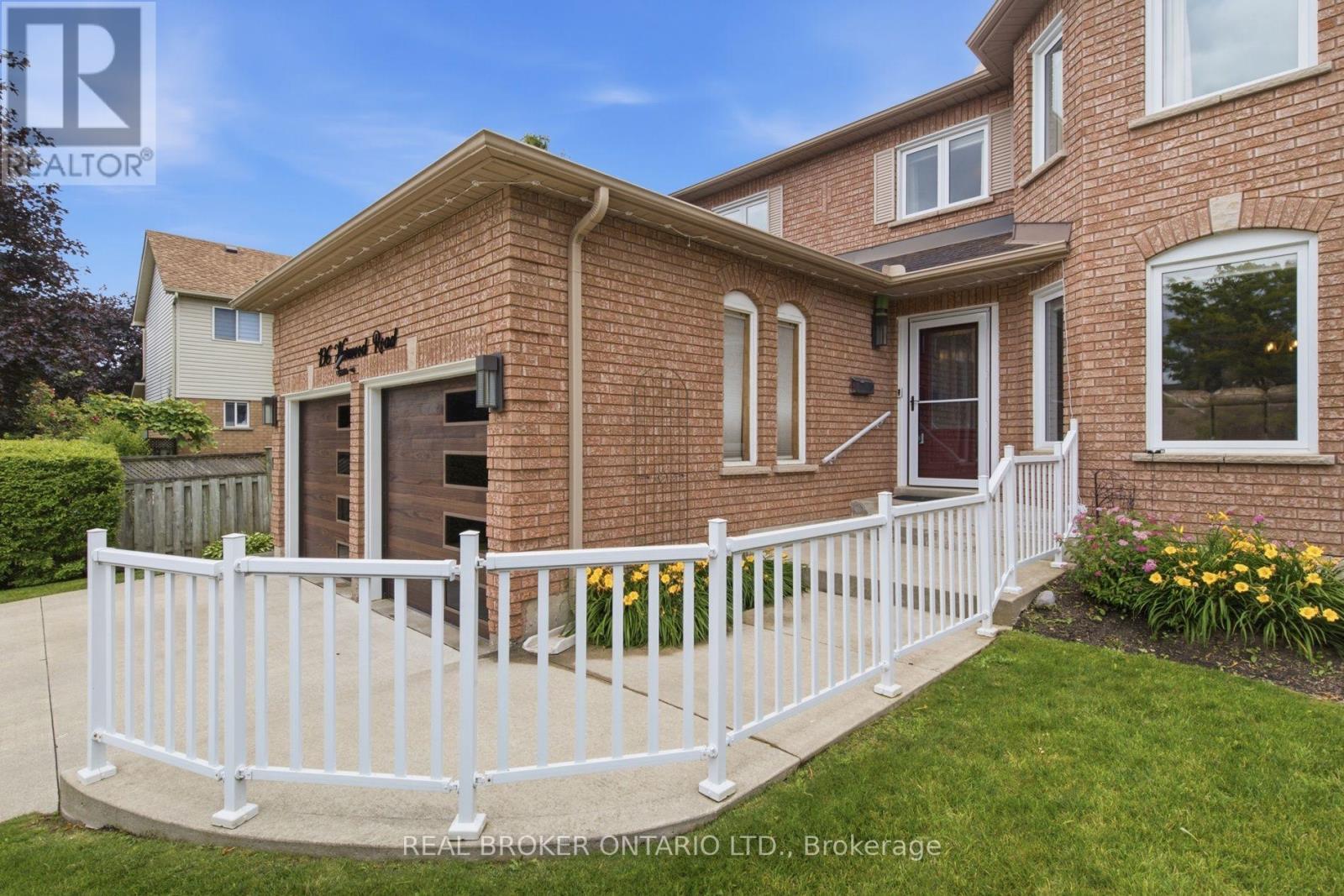 196 HARWOOD ROAD — photo 3