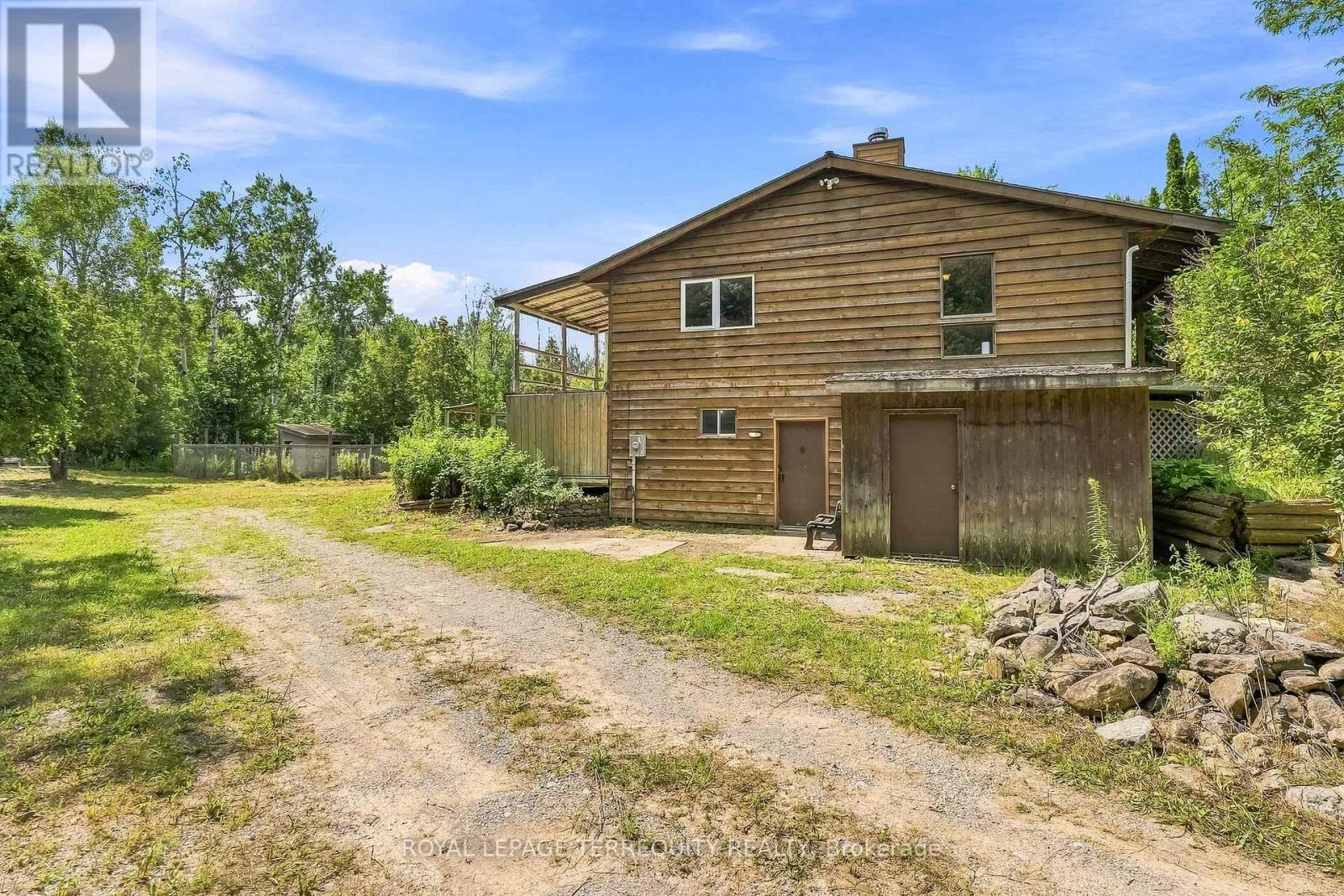 403 CONCESSION RD 12 E - 35