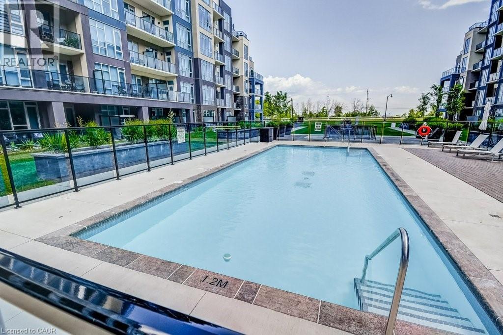 #201 16 CONCORD Place - Image 32