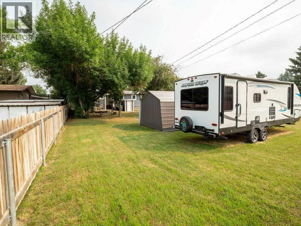 2209 22 Avenue - Photo 32