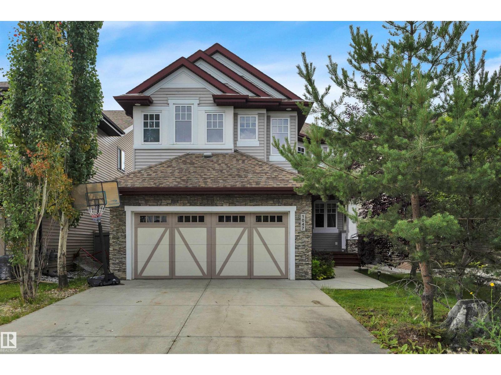 1047 ARMITAGE CR SW - 1