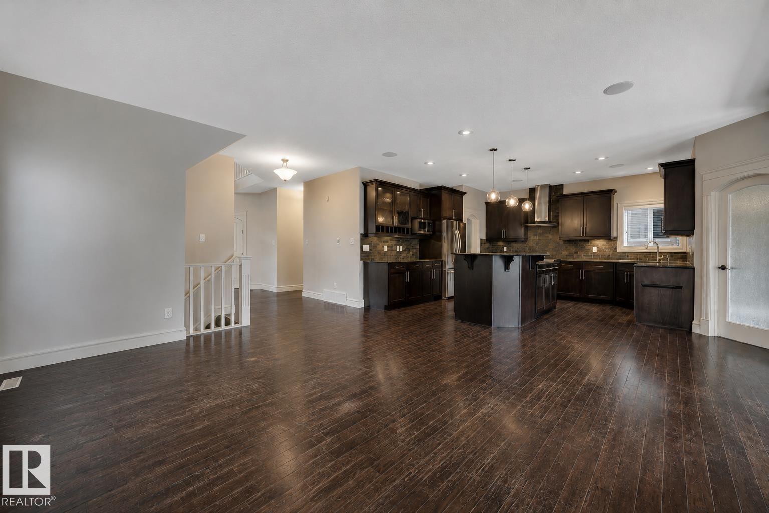 1047 ARMITAGE Crescent SW - Photo 11