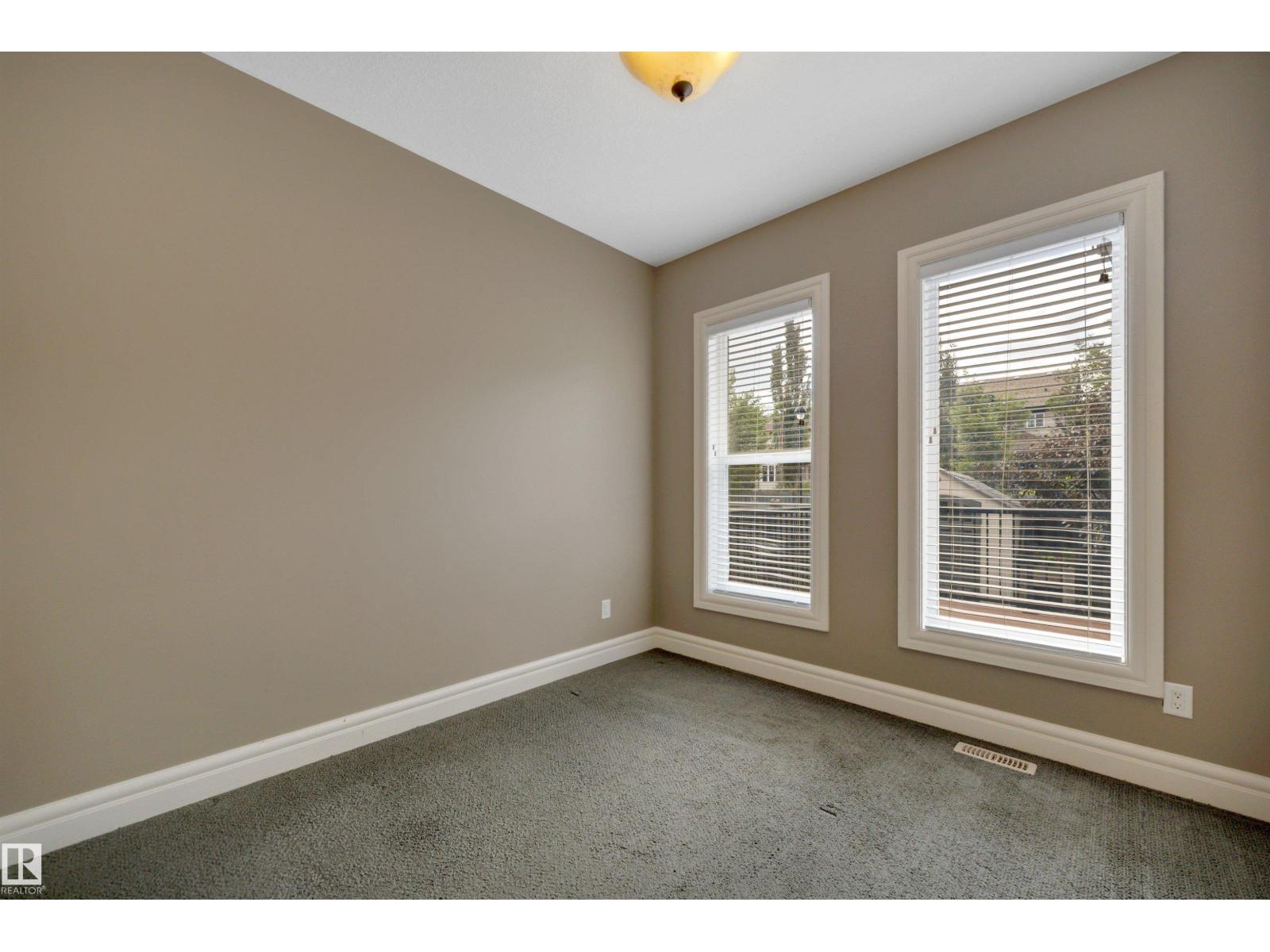 1047 ARMITAGE CR SW - 22