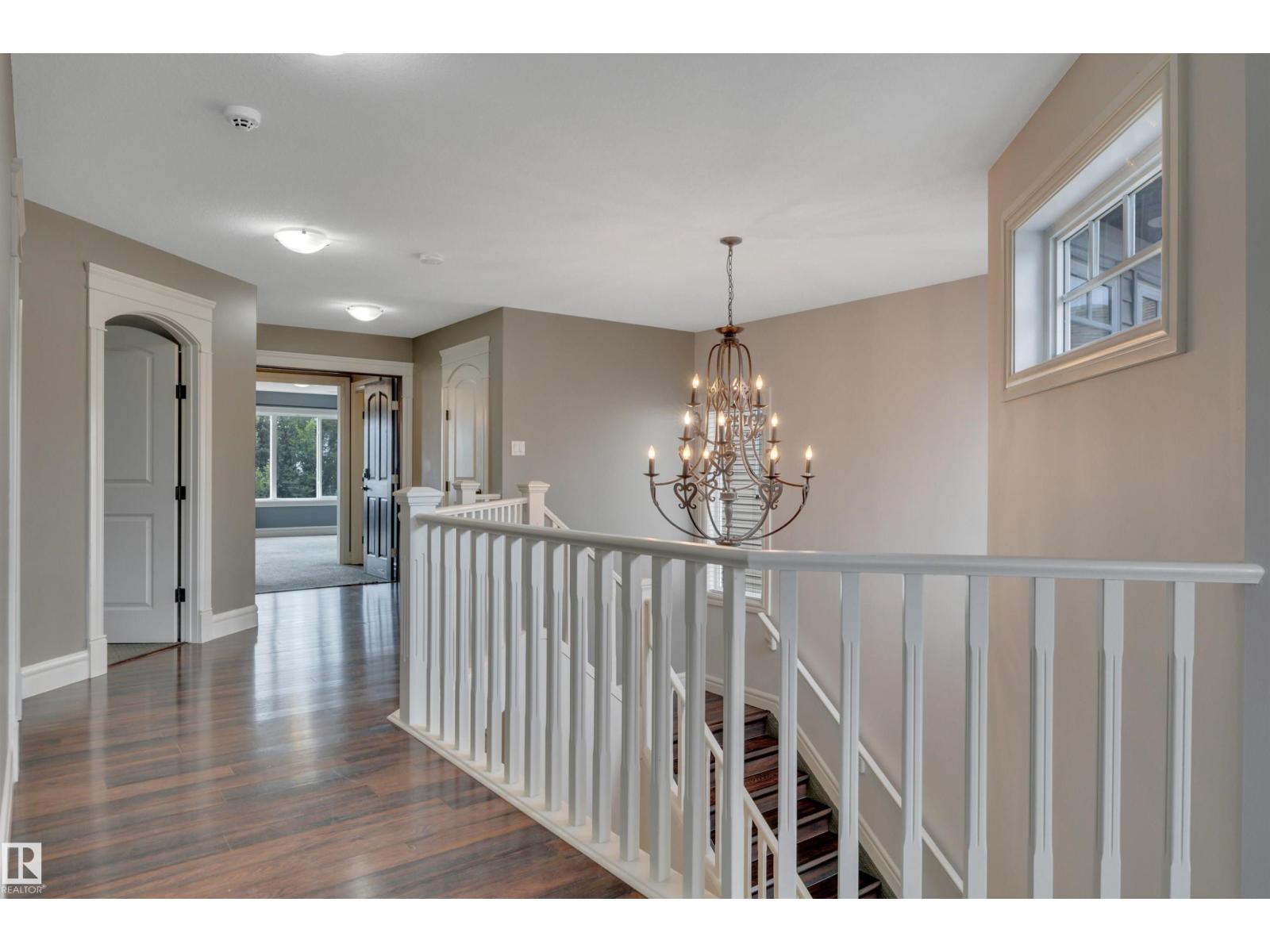 1047 ARMITAGE Crescent SW - Photo 35