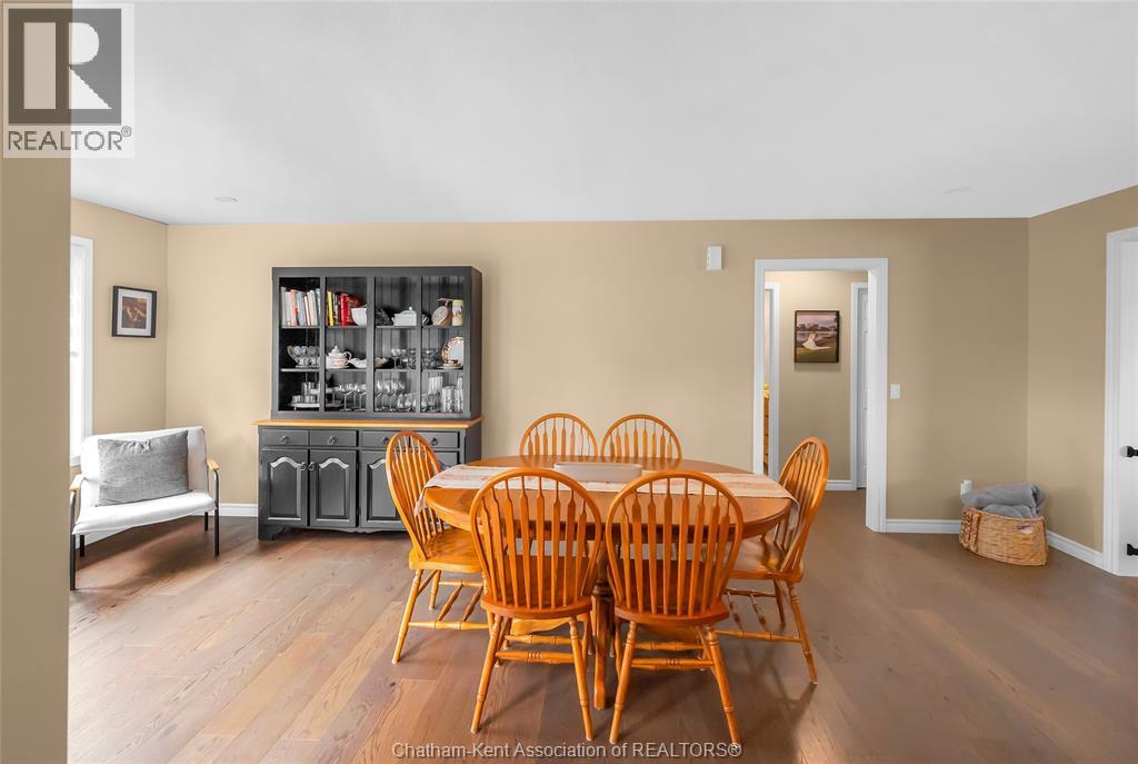 2027 Dufferin AVENUE - 14