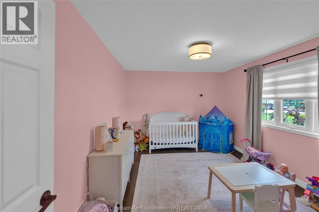 2027 Dufferin AVENUE - Image 20