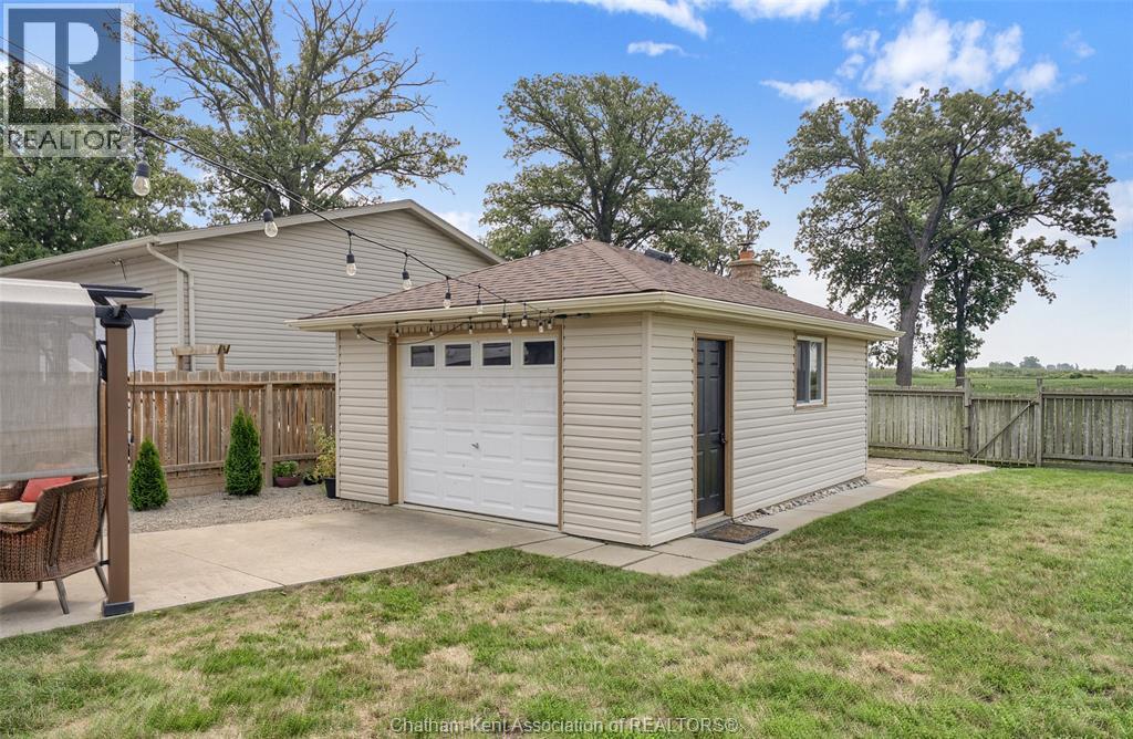2027 Dufferin AVENUE - 39