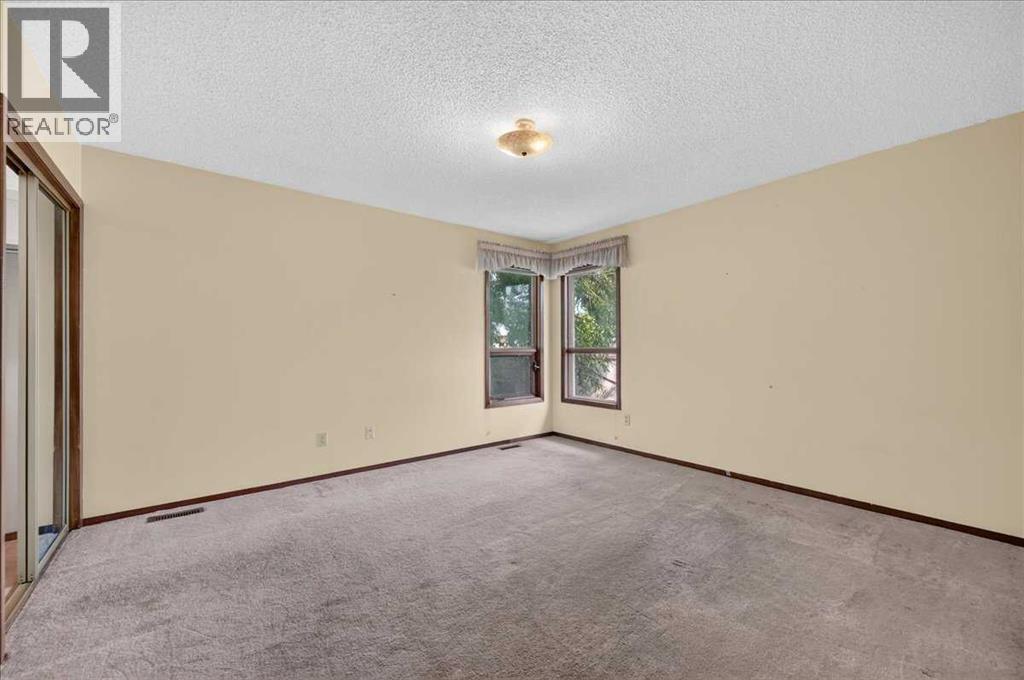 714 9 Avenue Southeast - Photo 24